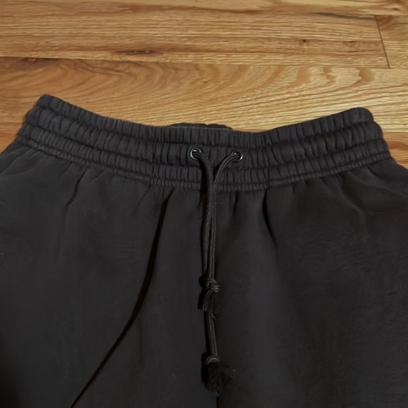 Nike Women's Sportswear - Picture 4 of 12